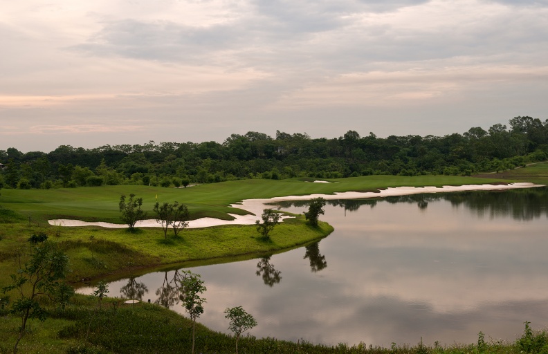 #13 fairway Sky DSC2583