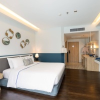 Kram - Deluxe Pool View