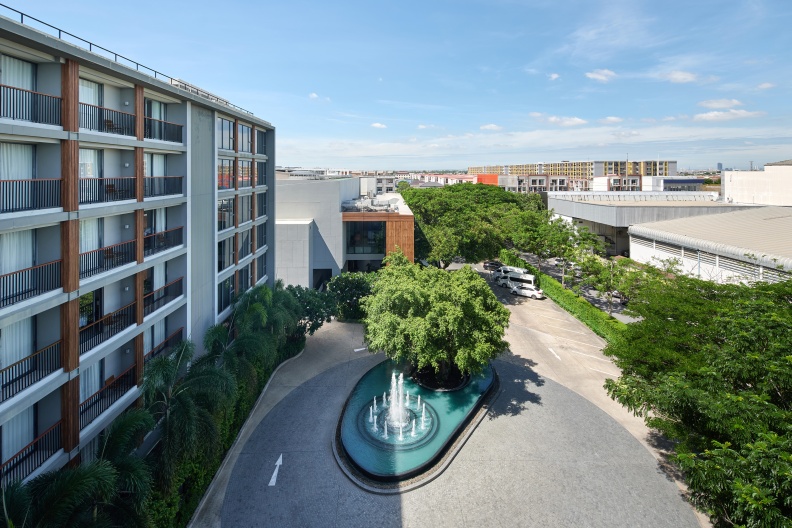 Deluxe Twin 5 (6181 visits) Deluxe Twin 5