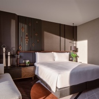 InterContinental Bangkok Sukhumvit – Classic room (King) – Bedroom 02