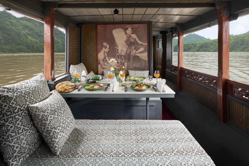 The Namkhan - I-Mekong Boat - Table Set Up 2025