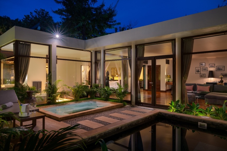 2019Residence Poollr.jpg