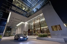 The Okura Prestige Bangkok Entrance