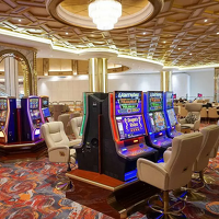 NUSTAR Gaming-Floor-10