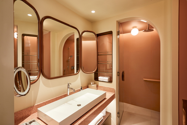 The Standard, Bangkok Mahanakhon - Standard Prince 03