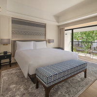 SK1 - King - Bedroom (in-out)