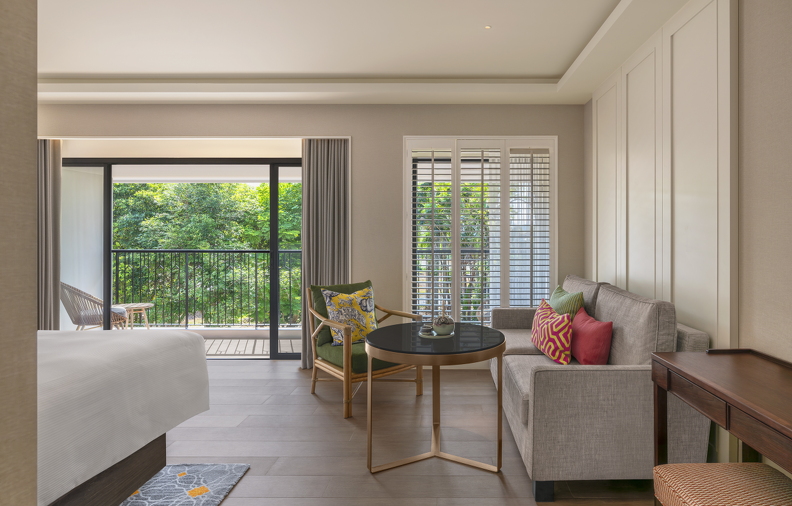 K1 - Hollywood King - Livingroom.jpg