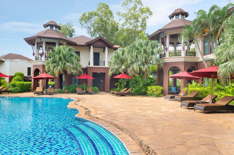 11 Club Pool Terrace (25 visits) 11 Club Pool Terrace