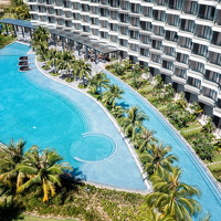 Pool Residences 1
