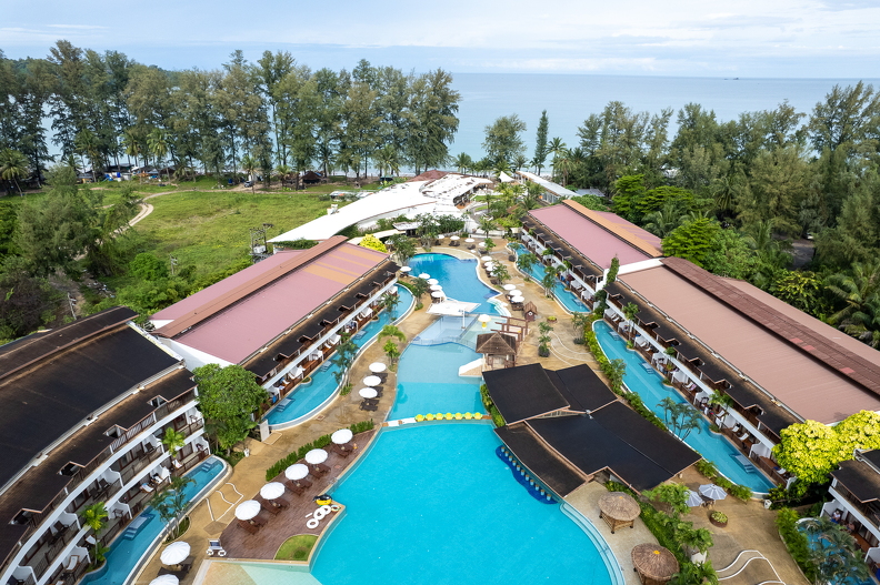 arinara beach resort phuket_2.jpg