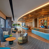 Lobby 23468-1