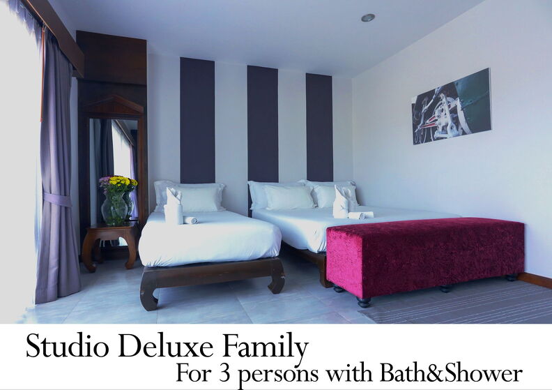 Studio Deluxe Triple