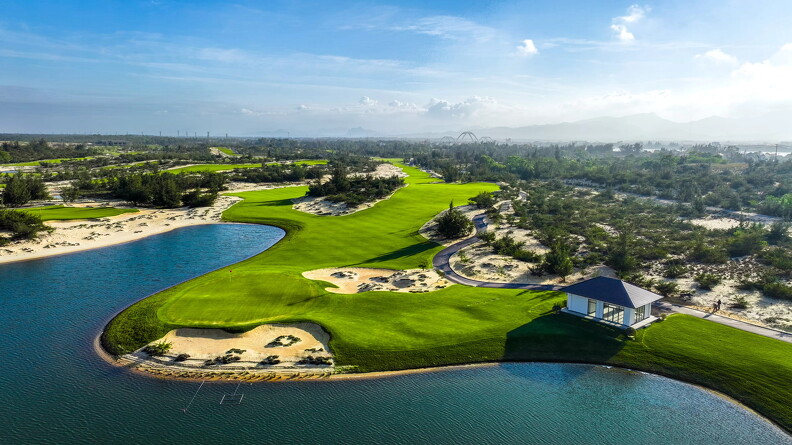 Blue-Diamond -Golf-Links-Quang-Tri-01