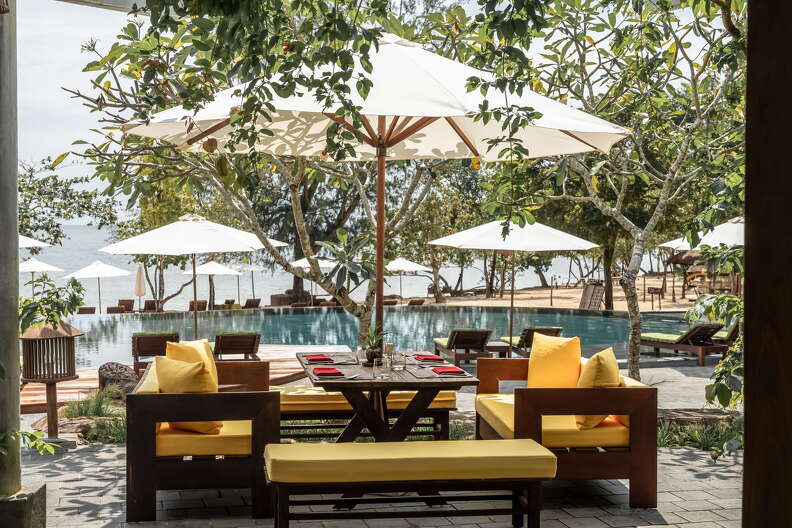 Palm Bistro - Outdoor terrace (2)