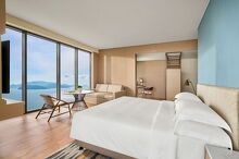 1 King Bed Ocean View Deluxe (2)
