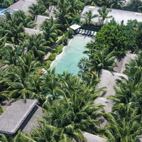Exterior 2
