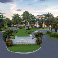 003MeliaVinpearlCamRanhBeachResort-Facade entrance