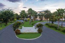 003MeliaVinpearlCamRanhBeachResort-Facade entrance