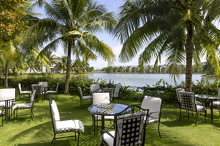 MVPCamRanhBeachResort Elyxr Outdoor2