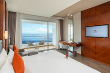 Seashells-PhuQuoc-Classic-Ocean-View-King-Bed2