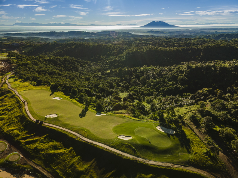 Dragons Landing - Fairway #4 (1) (1812 visits) Dragons Landing - Fairway #4 (1)