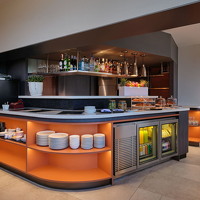 2-HRHP ROCK ROYALTY LOUNGE 03