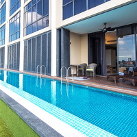 The-Pines-Melaka-Swimming