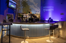 Pool Bar